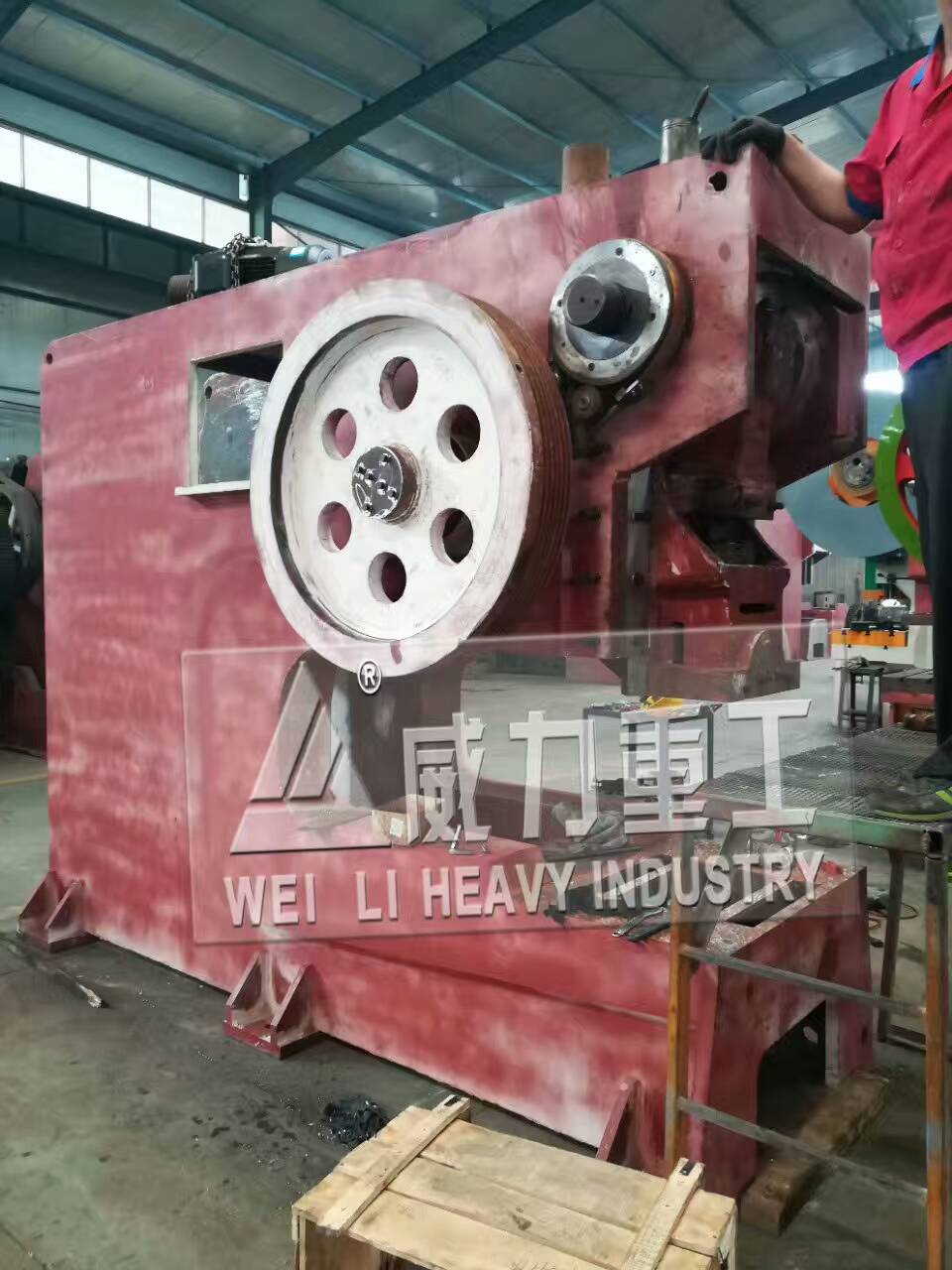 深喉沖床裝配圖