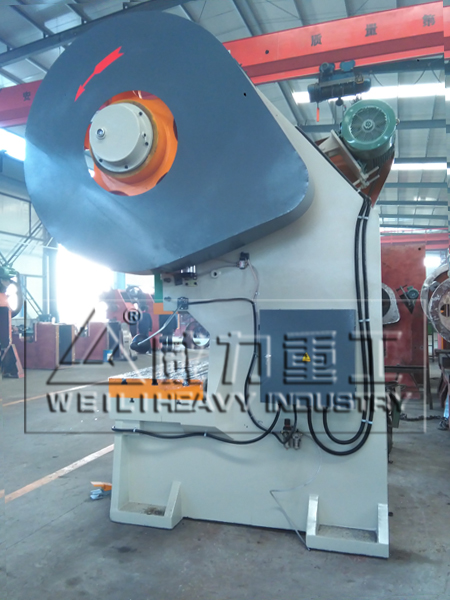 250噸曲柄壓力機