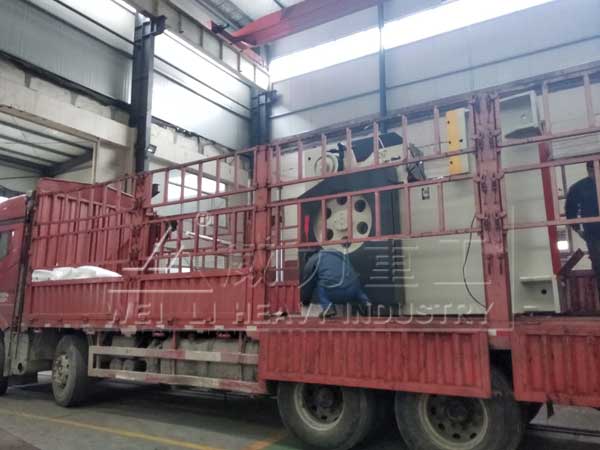 JB21-160T開式固定臺沖床發(fā)貨