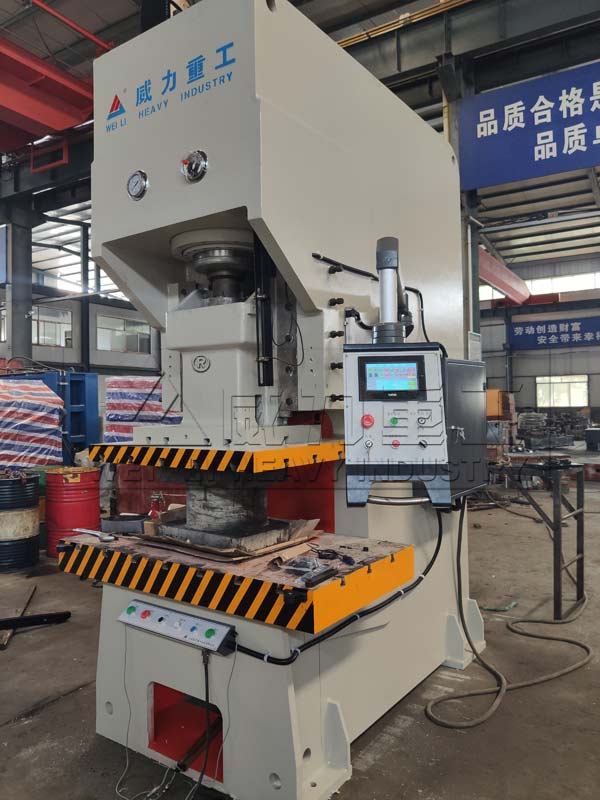 200噸快速液壓沖床圖片