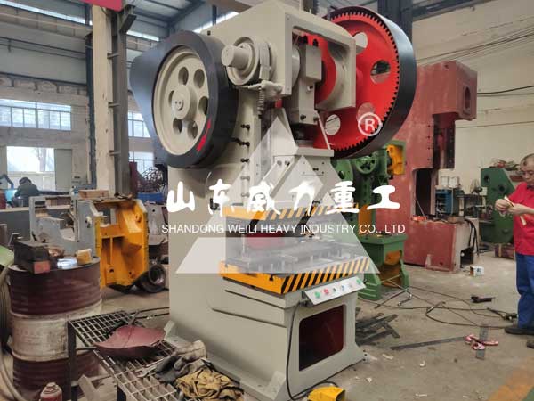 沖床和沖壓模具