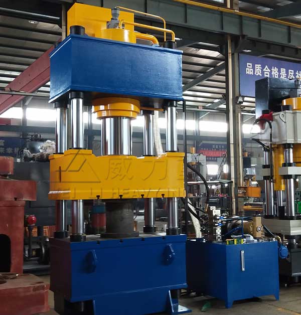 四柱液壓機設備